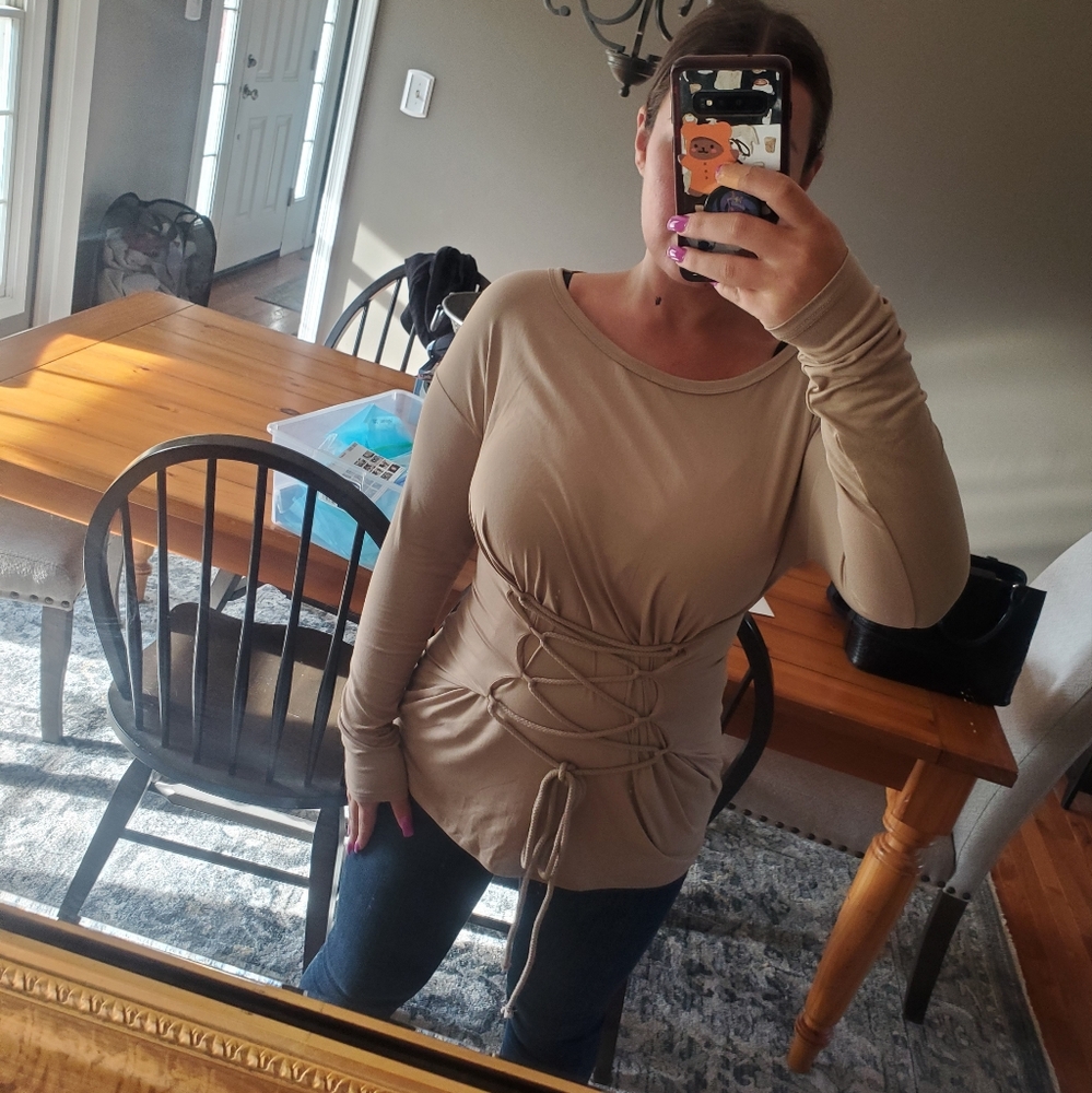Fashion Nova tie up detail top